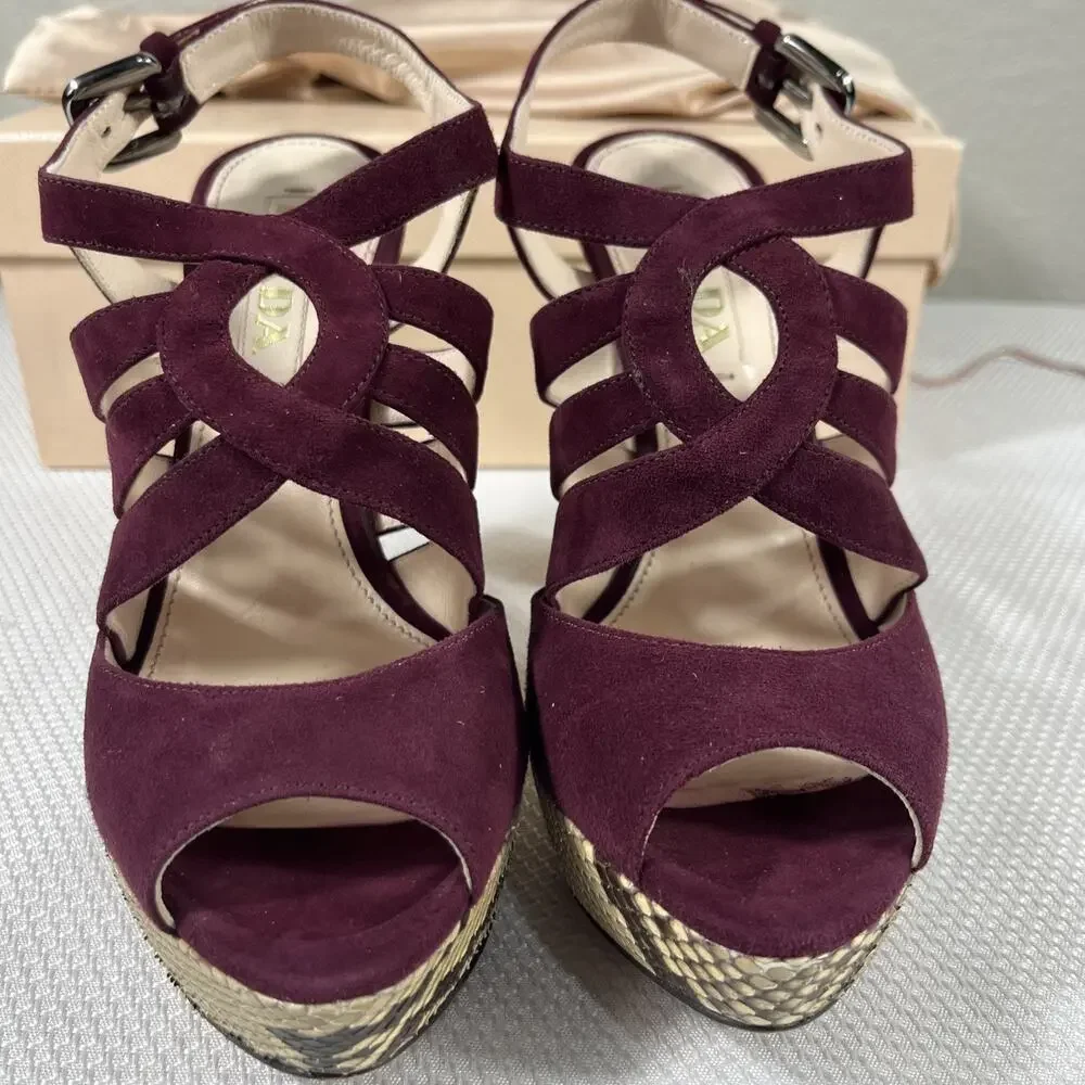 Prada Suede And Snakeskin Heels Sz 36 / US 5.5 w/‎ Dust Bag & Box